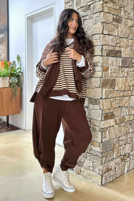 The Sunday Morning Stripe V Slouch Sweatshirt Chocolate Sand